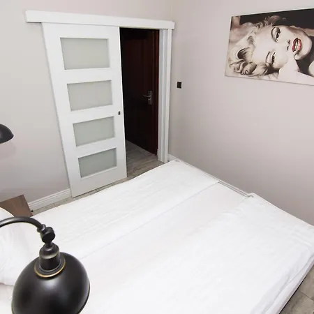 Marilyn Monroe 301 *