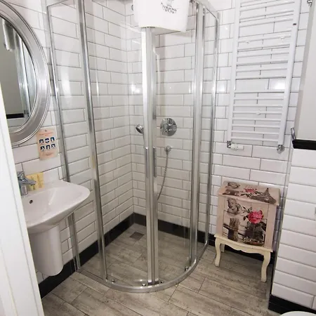 Marilyn Monroe 301 Appartement *